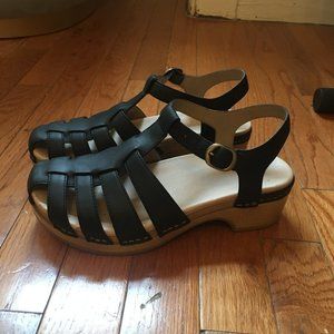 Dansko Brie 36 Barely Worn!